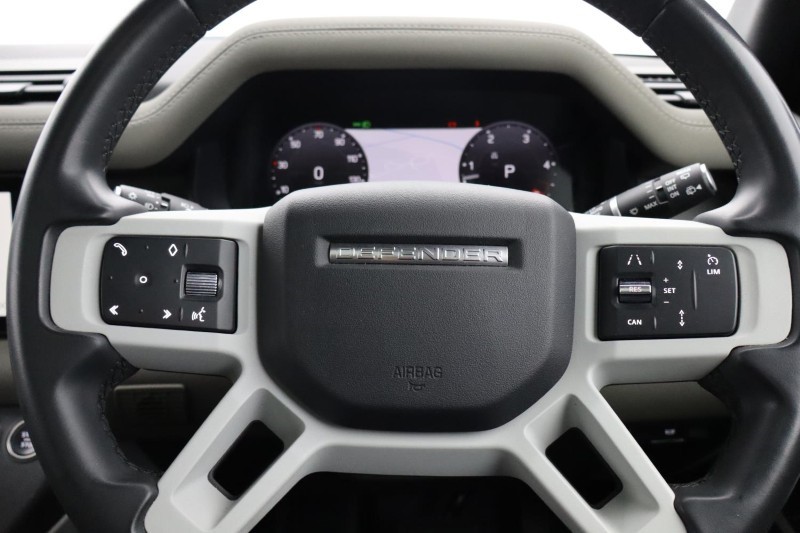 2023 (23) LAND ROVER DEFENDER 3.0 D250 X-Dynamic SE 110 5dr Auto [7 Seat] 5408441