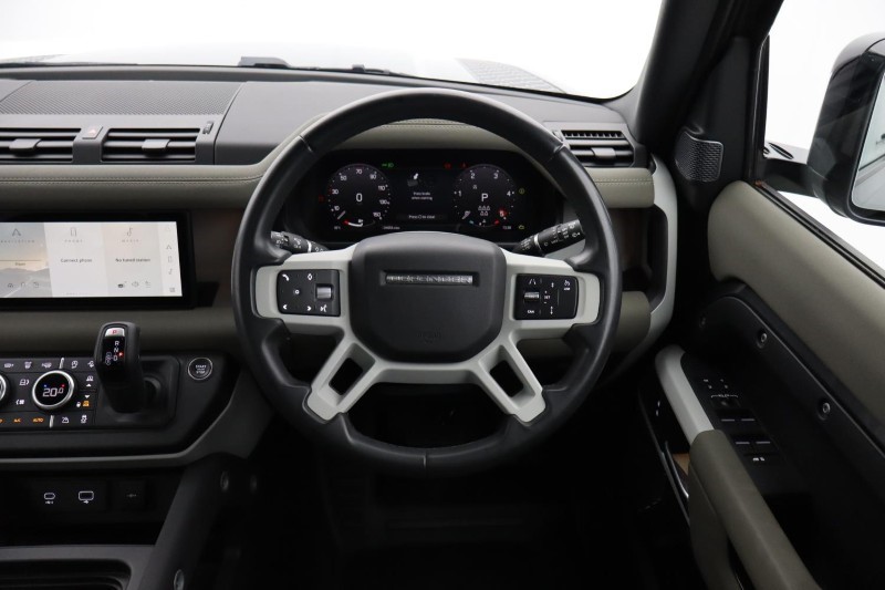 2023 (23) LAND ROVER DEFENDER 3.0 D250 X-Dynamic SE 110 5dr Auto [7 Seat] 5408422