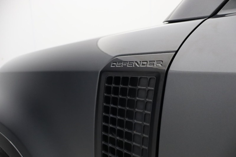 2023 (23) LAND ROVER DEFENDER 3.0 D250 X-Dynamic SE 110 5dr Auto [7 Seat] 5408416