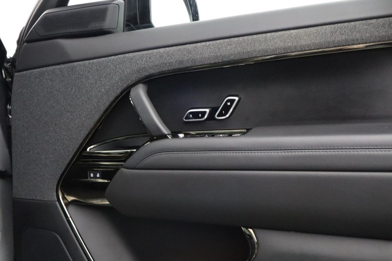 2024 (24) LAND ROVER RANGE ROVER SPORT 3.0 P460e Autobiography 5dr Auto 5179338