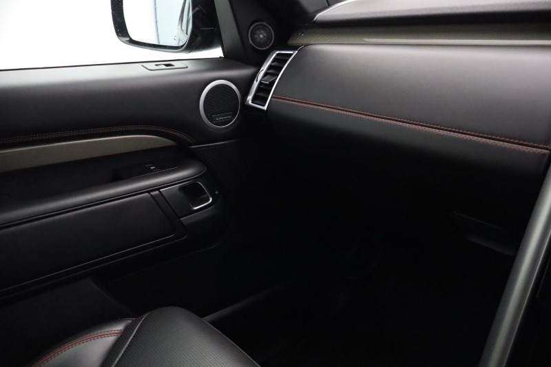 2020 (20) LAND ROVER DISCOVERY 3.0 SD6 HSE Luxury 5dr Auto 5179679