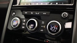 2020 (20) LAND ROVER DISCOVERY 3.0 SD6 HSE Luxury 5dr Auto 5179674