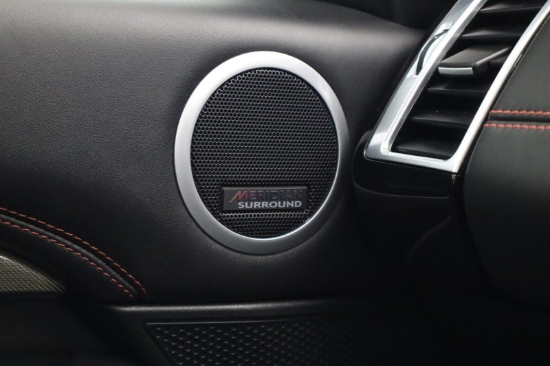 2020 (20) LAND ROVER DISCOVERY 3.0 SD6 HSE Luxury 5dr Auto 5179680