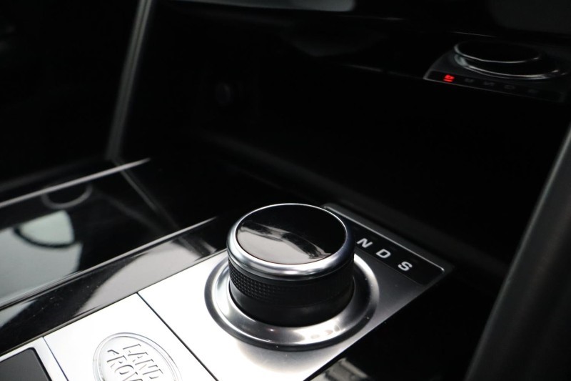 2020 (20) LAND ROVER DISCOVERY 3.0 SD6 HSE Luxury 5dr Auto 5179661