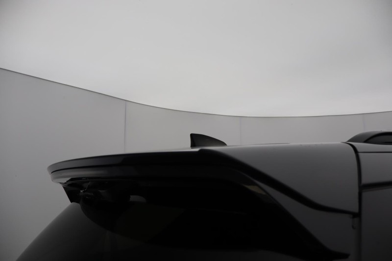 2020 (20) LAND ROVER DISCOVERY 3.0 SD6 HSE Luxury 5dr Auto 5179622