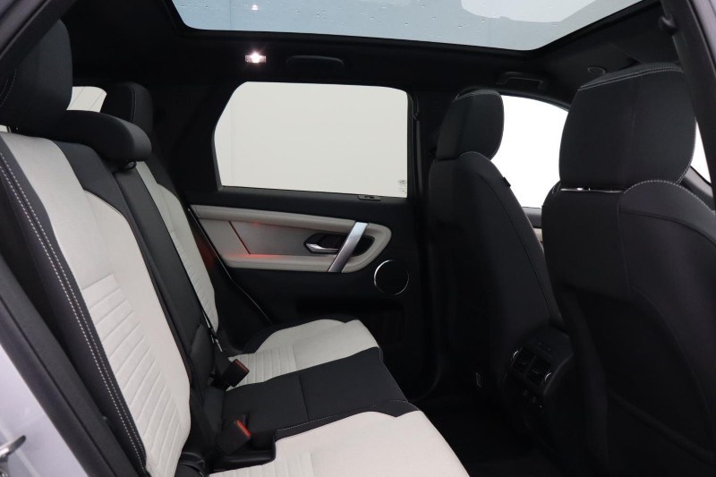 2024 (24) LAND ROVER DISCOVERY SPORT 2.0 D200 Dynamic SE 5dr Auto [7 Seat] 5178617