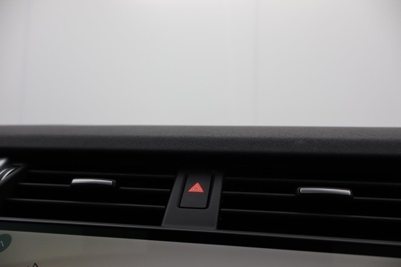 2023 (73) LAND ROVER DISCOVERY 3.0 D300 Dynamic SE 5dr Auto 5179512