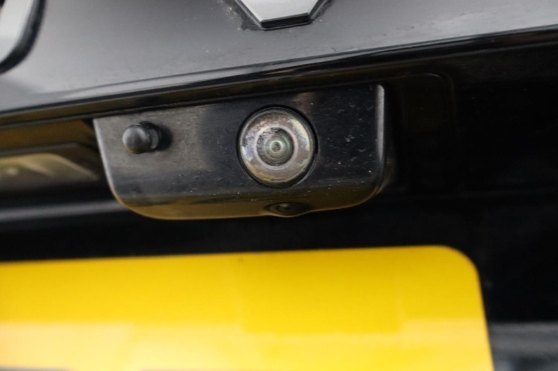 2023 (73) LAND ROVER DISCOVERY 3.0 D300 Dynamic SE 5dr Auto 5179456