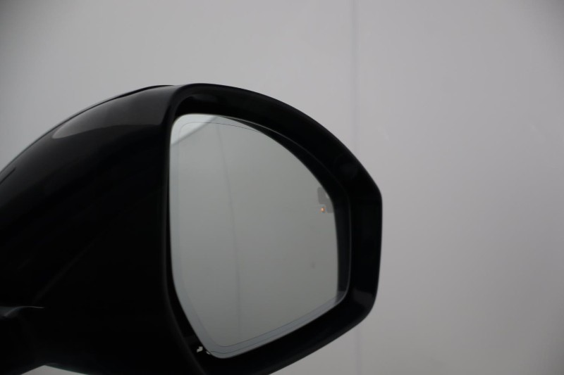 2022 (22) LAND ROVER RANGE ROVER EVOQUE 2.0 D200 Autobiography 5dr Auto 5200912