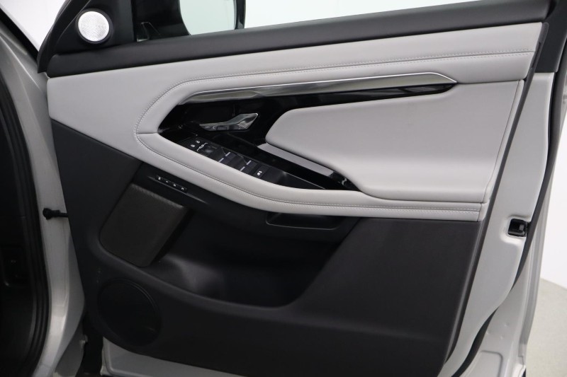 2022 (22) LAND ROVER RANGE ROVER EVOQUE 2.0 D200 Autobiography 5dr Auto 5201119