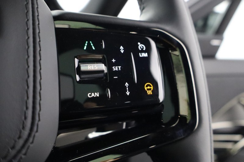 2026 (26) LAND ROVER RANGE ROVER SPORT 3.0 D300 Dynamic SE 5dr Auto 5187269