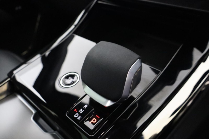 2026 (26) LAND ROVER RANGE ROVER SPORT 3.0 D300 Dynamic SE 5dr Auto 5187259