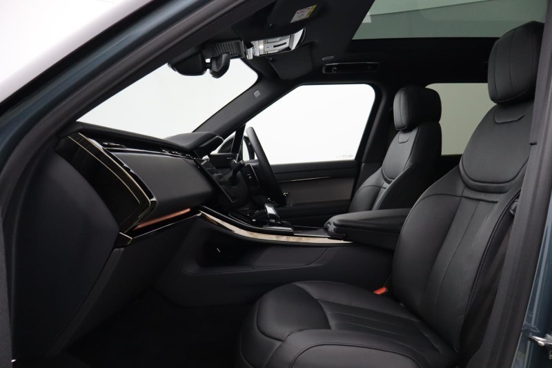 2026 (26) LAND ROVER RANGE ROVER SPORT 3.0 D300 Dynamic SE 5dr Auto 5187220