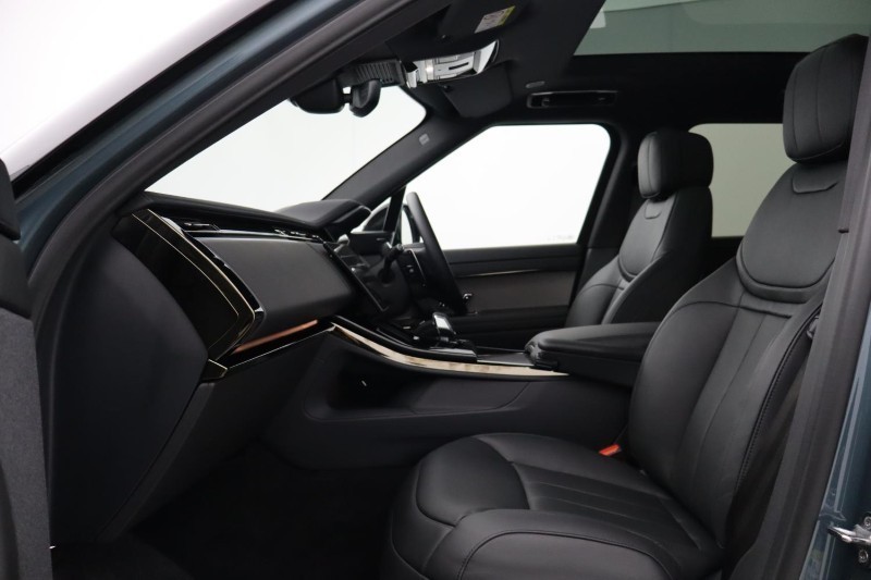 2026 (26) LAND ROVER RANGE ROVER SPORT 3.0 D300 Dynamic SE 5dr Auto 5187219