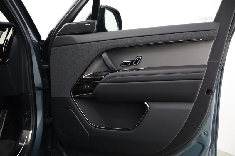 2026 (26) LAND ROVER RANGE ROVER SPORT 3.0 D300 Dynamic SE 5dr Auto 5187227