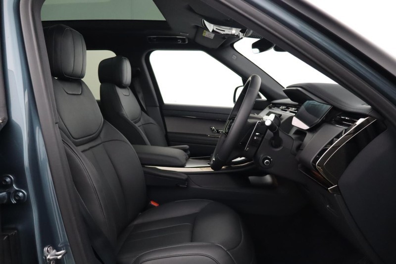 2026 (26) LAND ROVER RANGE ROVER SPORT 3.0 D300 Dynamic SE 5dr Auto 5187230