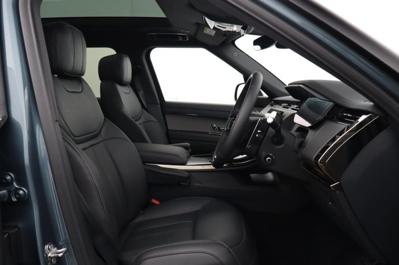 2026 (26) LAND ROVER RANGE ROVER SPORT 3.0 D300 Dynamic SE 5dr Auto 5187231