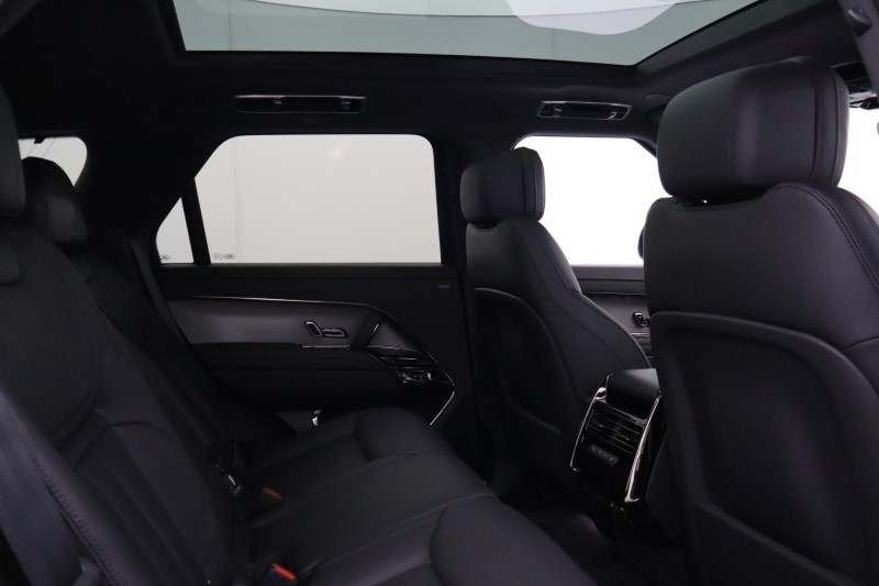 2026 (26) LAND ROVER RANGE ROVER SPORT 3.0 D300 Dynamic SE 5dr Auto 5187223