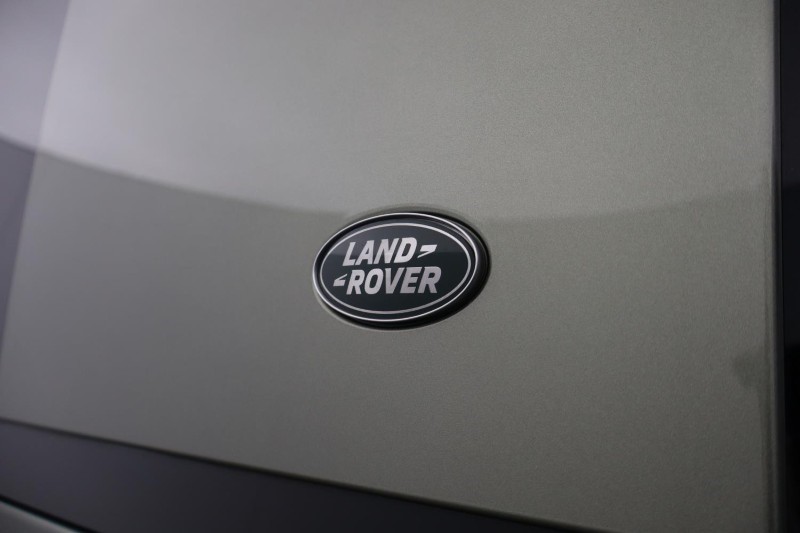 2022 (22) LAND ROVER DEFENDER 3.0 D250 HSE 90 3dr Auto 5205840