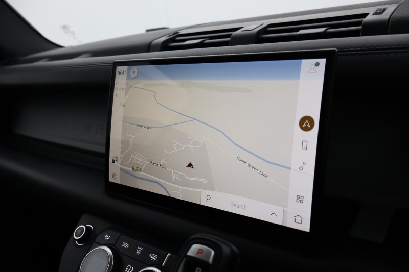 2022 (22) LAND ROVER DEFENDER 3.0 D250 HSE 90 3dr Auto 5205867