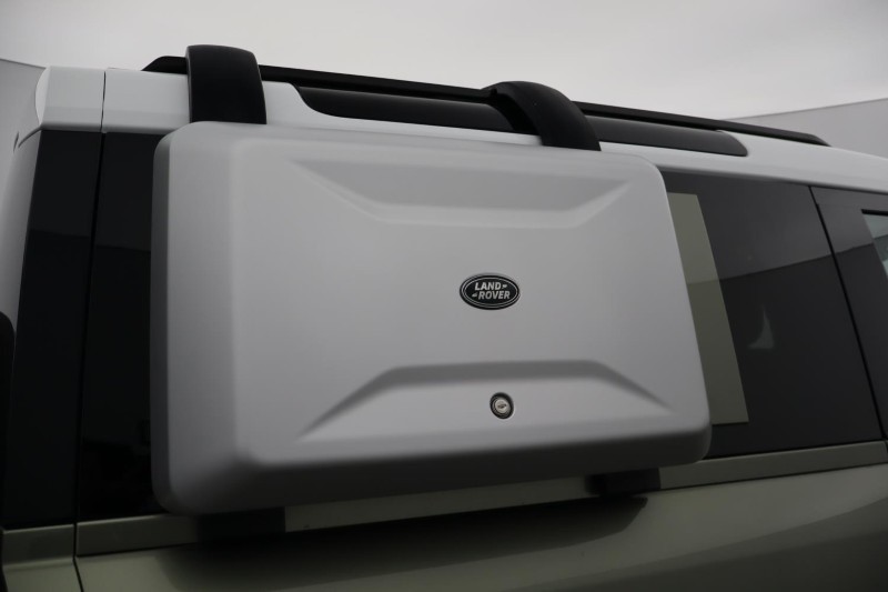 2022 (22) LAND ROVER DEFENDER 3.0 D250 HSE 90 3dr Auto 5205842