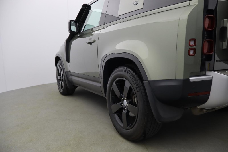 2022 (22) LAND ROVER DEFENDER 3.0 D250 HSE 90 3dr Auto 5205829