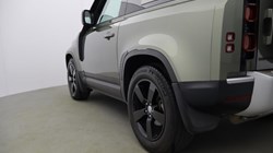 2022 (22) LAND ROVER DEFENDER 3.0 D250 HSE 90 3dr Auto 5205829