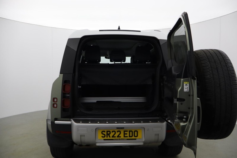 2022 (22) LAND ROVER DEFENDER 3.0 D250 HSE 90 3dr Auto 5205826