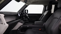 2022 (22) LAND ROVER DEFENDER 3.0 D250 HSE 90 3dr Auto 5205838