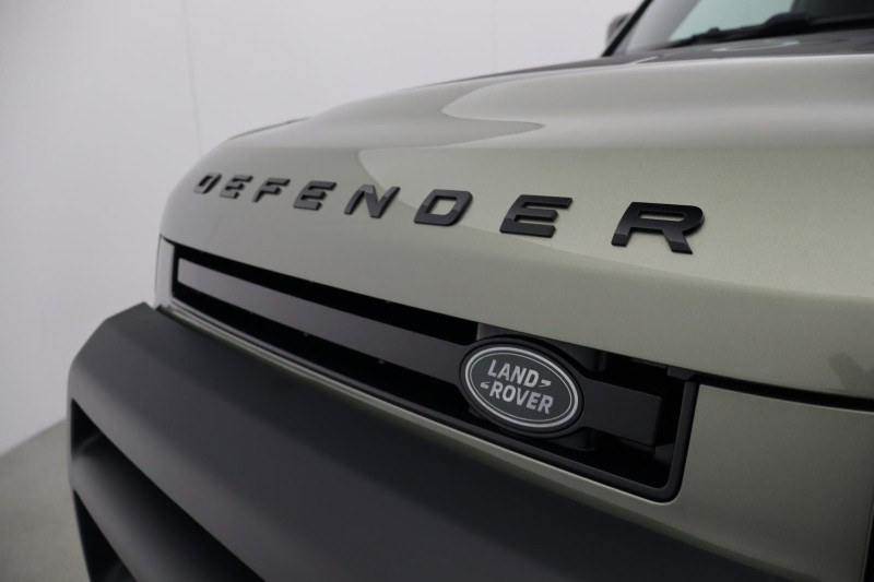 2022 (22) LAND ROVER DEFENDER 3.0 D250 HSE 90 3dr Auto 5205853