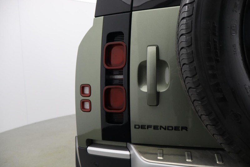 2022 (22) LAND ROVER DEFENDER 3.0 D250 HSE 90 3dr Auto 5205824