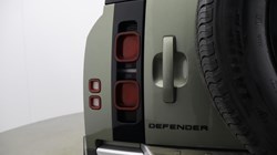 2022 (22) LAND ROVER DEFENDER 3.0 D250 HSE 90 3dr Auto 5205824