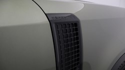 2022 (22) LAND ROVER DEFENDER 3.0 D250 HSE 90 3dr Auto 5205844