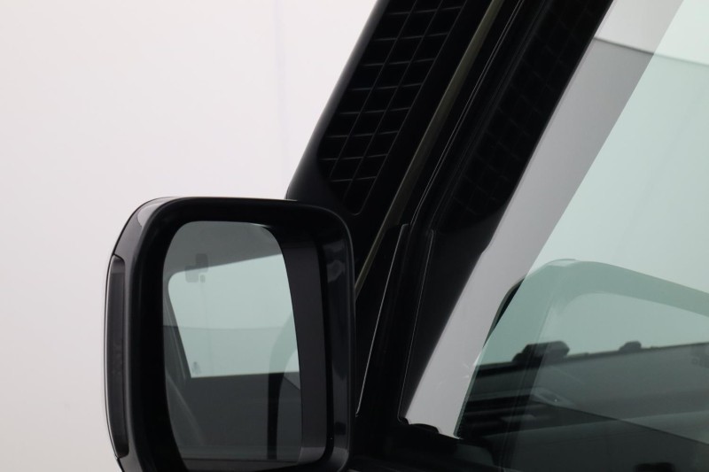 2022 (22) LAND ROVER DEFENDER 3.0 D250 HSE 90 3dr Auto 5205832