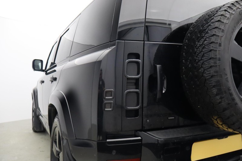 2022 (22) LAND ROVER COMMERCIAL DEFENDER 3.0 D300 Hard Top HSE Auto [3 Seat] 5211525