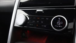 2024 (24) LAND ROVER COMMERCIAL DISCOVERY 3.0 D300 Dynamic HSE Commercial Auto 5234655