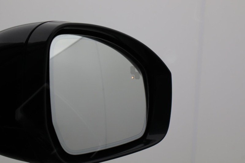 2023 (73) LAND ROVER COMMERCIAL DISCOVERY 3.0 D300 Dynamic HSE Commercial Auto 5188147