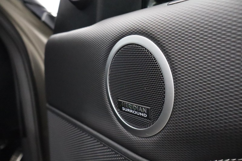 2022 (22) LAND ROVER DISCOVERY 3.0 D300 R-Dynamic HSE 5dr Auto 5202643