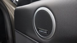 2022 (22) LAND ROVER DISCOVERY 3.0 D300 R-Dynamic HSE 5dr Auto 5202643