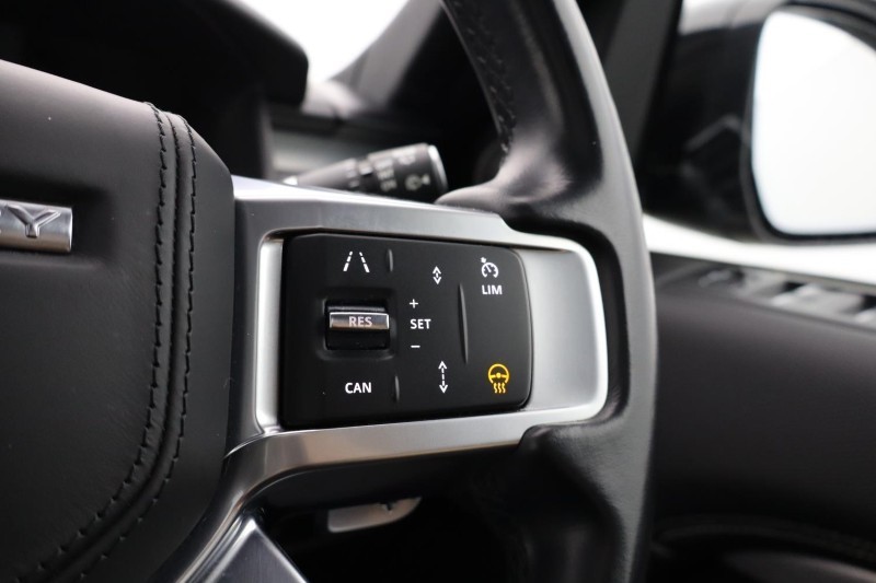 2022 (22) LAND ROVER DISCOVERY 3.0 D300 R-Dynamic HSE 5dr Auto 5202675