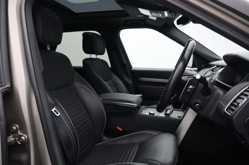 2022 (22) LAND ROVER DISCOVERY 3.0 D300 R-Dynamic HSE 5dr Auto 5202645