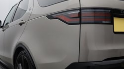 2022 (22) LAND ROVER DISCOVERY 3.0 D300 R-Dynamic HSE 5dr Auto 5202620