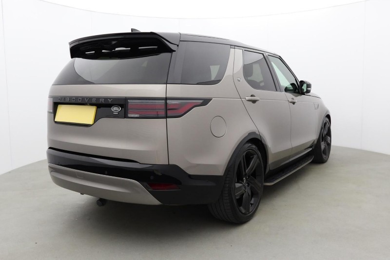 2022 (22) LAND ROVER DISCOVERY 3.0 D300 R-Dynamic HSE 5dr Auto 5202613