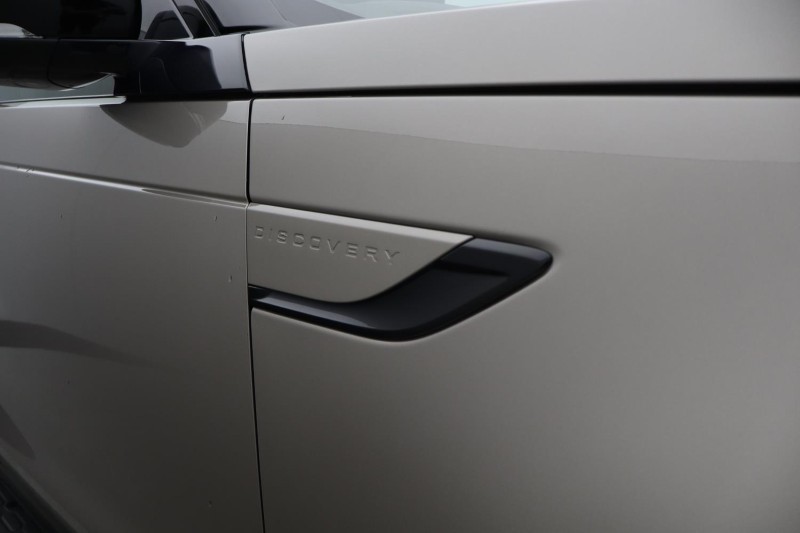 2022 (22) LAND ROVER DISCOVERY 3.0 D300 R-Dynamic HSE 5dr Auto 5202641