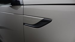 2022 (22) LAND ROVER DISCOVERY 3.0 D300 R-Dynamic HSE 5dr Auto 5202641