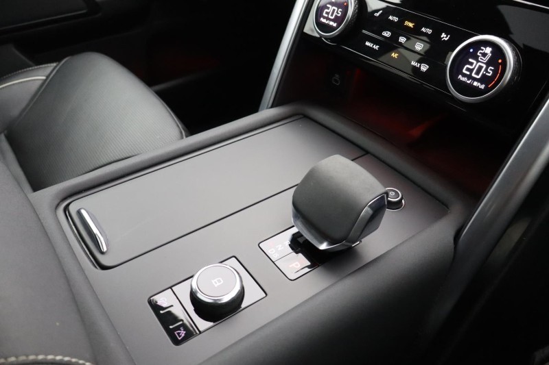 2022 (22) LAND ROVER DISCOVERY 3.0 D300 R-Dynamic HSE 5dr Auto 5202677