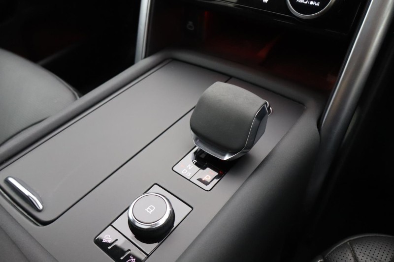 2022 (22) LAND ROVER DISCOVERY 3.0 D300 R-Dynamic HSE 5dr Auto 5202663