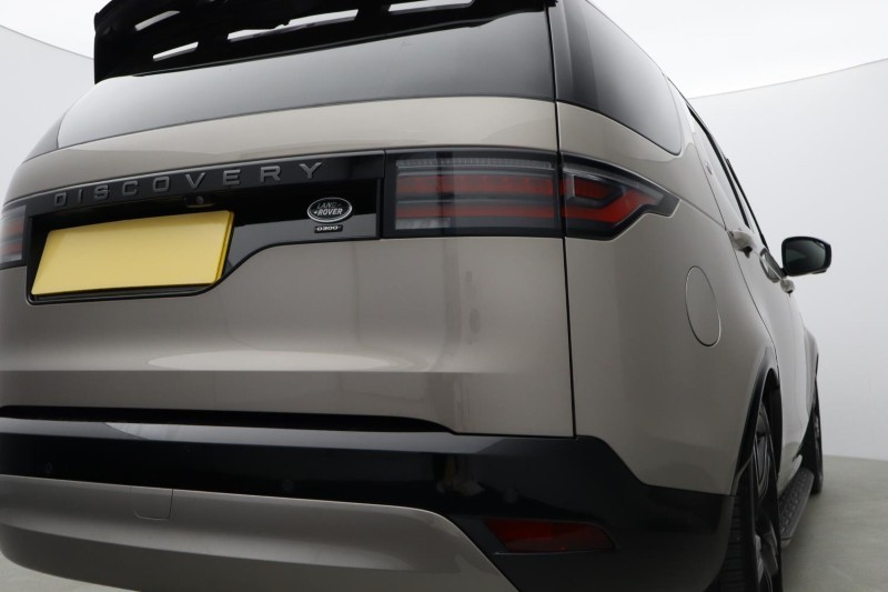2022 (22) LAND ROVER DISCOVERY 3.0 D300 R-Dynamic HSE 5dr Auto 5202619