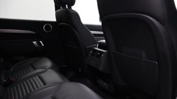 2022 (22) LAND ROVER DISCOVERY 3.0 D300 R-Dynamic HSE 5dr Auto 5202649