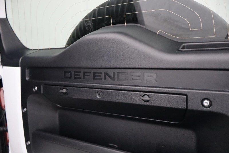 2024 (24) LAND ROVER COMMERCIAL DEFENDER 3.0 D250 Hard Top Auto 5234110